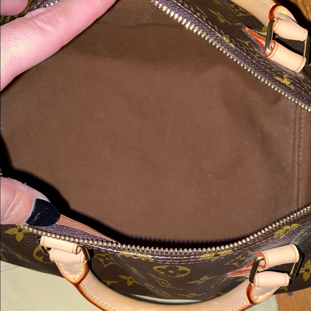 Louis Vuitton speedy 30 🌟sold out in stores🌟 - Picture 3 of 16